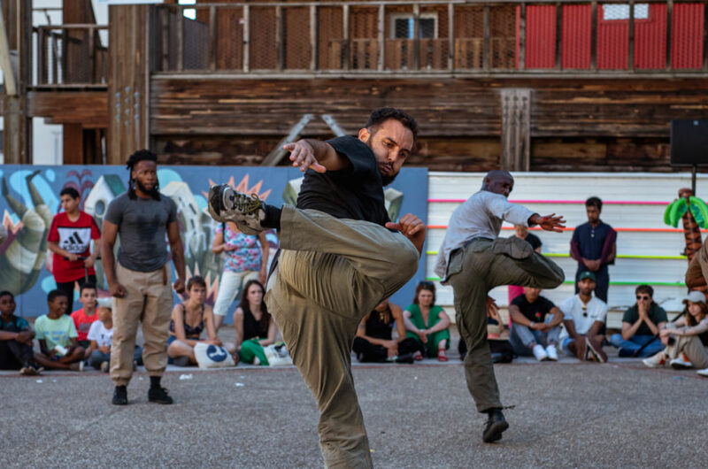 Initiation danses urbaines avec la Compagnie Relevant © Juliette Treillet